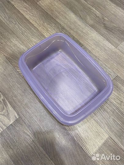 Лоток для кошки, игрушка