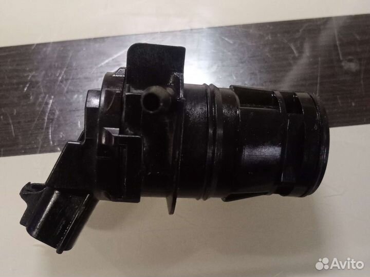 Моторчик стеклоочистителя Toyota RAV4