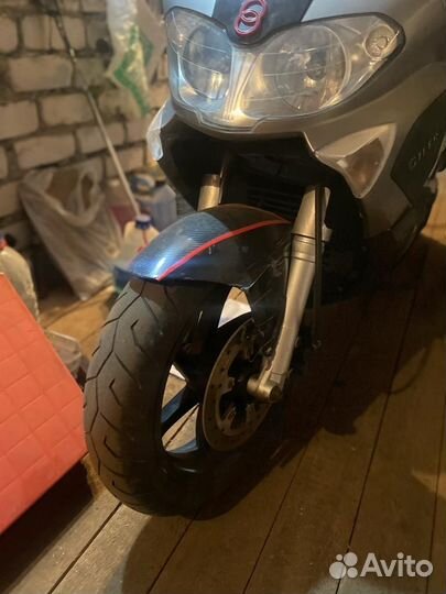Gilera runner st 200