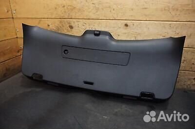 Накладка крышки багажника Macan 95B867979F1E0