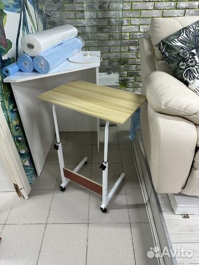 Стол для ноутбука