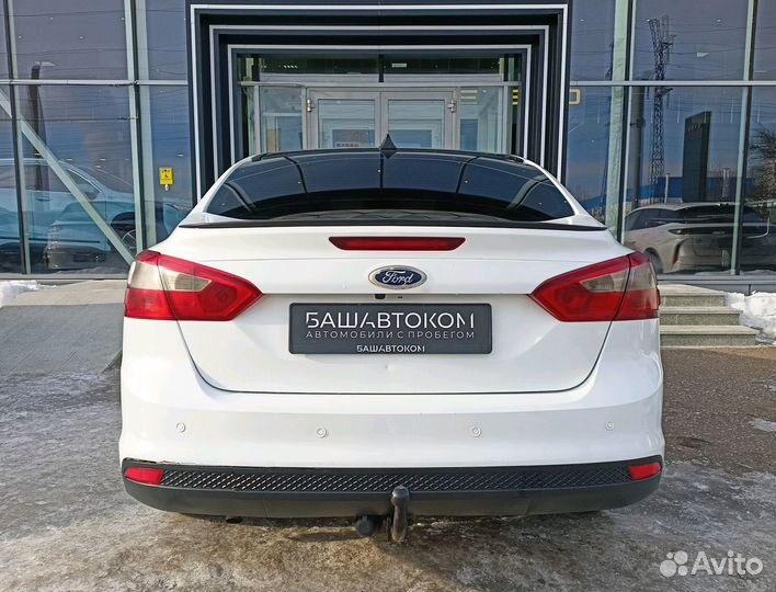 Ford Focus 1.6 МТ, 2012, 271 190 км
