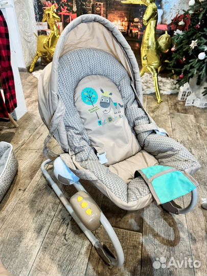 Продам шезлонг детский