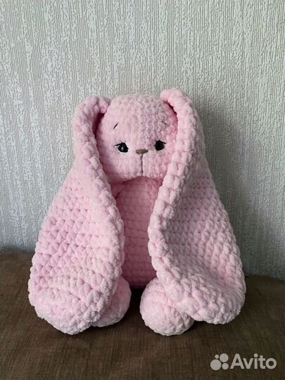 Вязаный заяц ручной работы