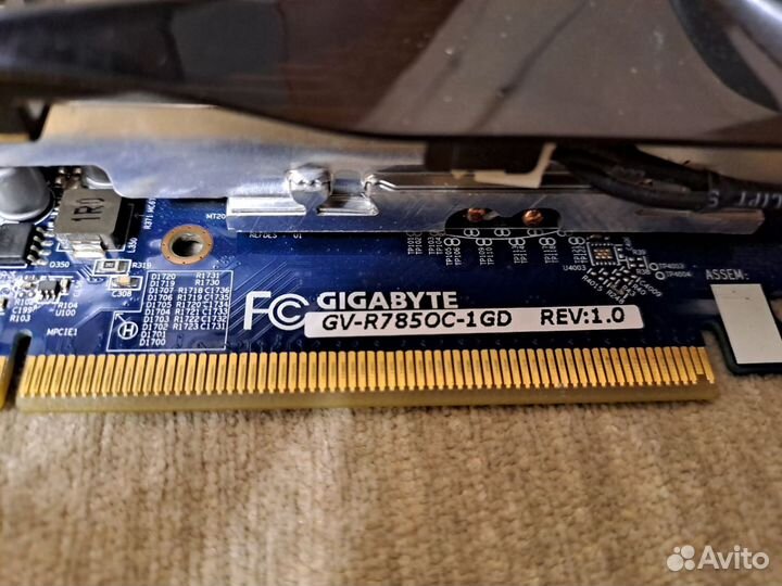 AMD Radeon HD 7850 1 GB