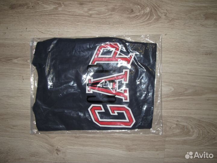 Футболка GAP