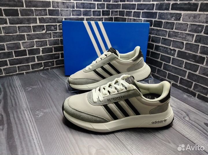 Кроссовки Adidas retropy