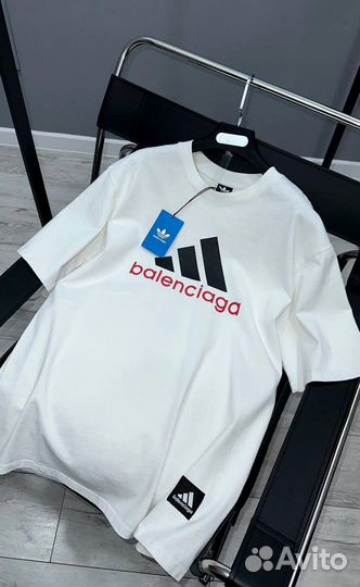 Стильные оверсайз футболки Adidas x Balenciaga