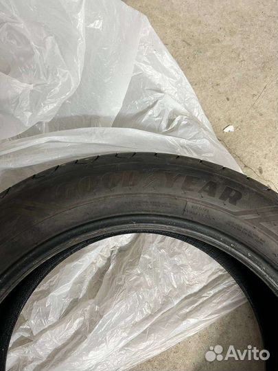 Goodyear EfficientGrip 2 SUV 235/55 R19 105V