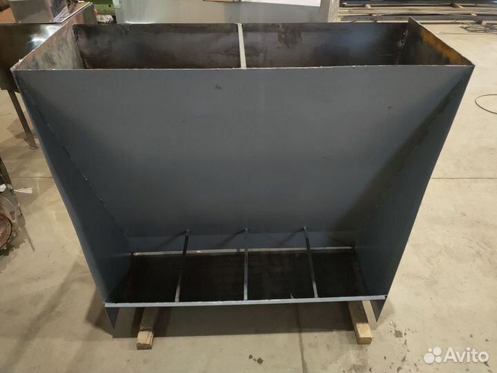 Кормушка для поросят