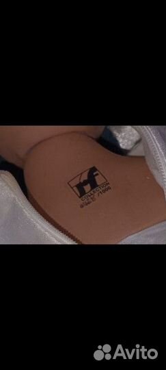 Кукла фарфоровая