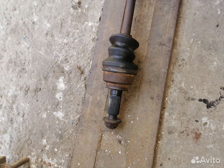 Правый привод кия спектра в зборе