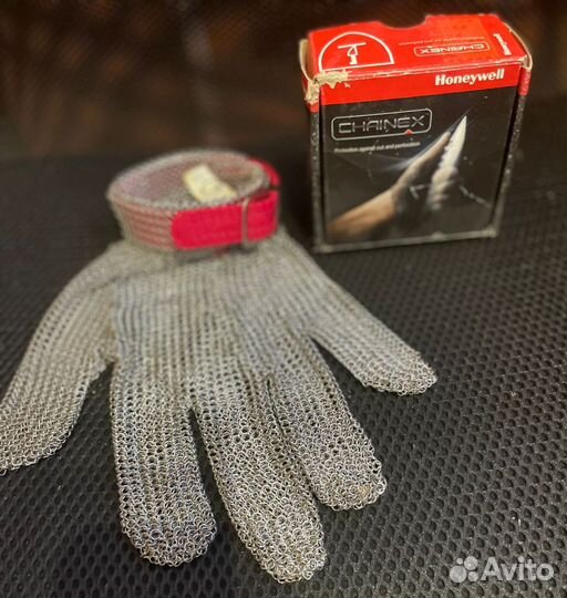 Кольчужная перчатка