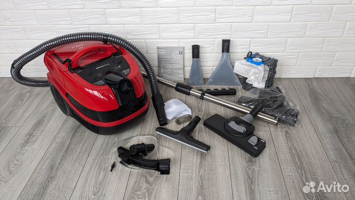 Моющий пылесос Bosch Serie 4 ProAnimal BWD421PET