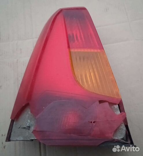 Фонарь задний Renault Logan 1