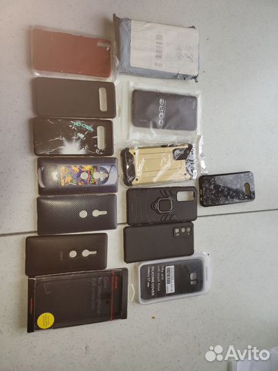 Чехлы на телефон