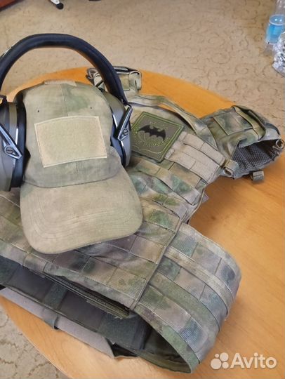 Бронежилет+тактические наушники+пояс с подсумками