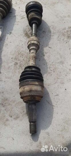 Привод передний Mitsubishi Dion 1 минивен 4G63 2.0