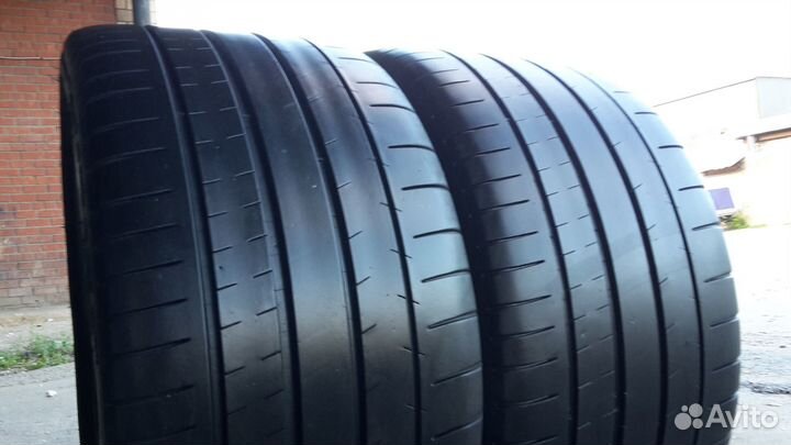 Michelin Pilot Super Sport 295/30 R22