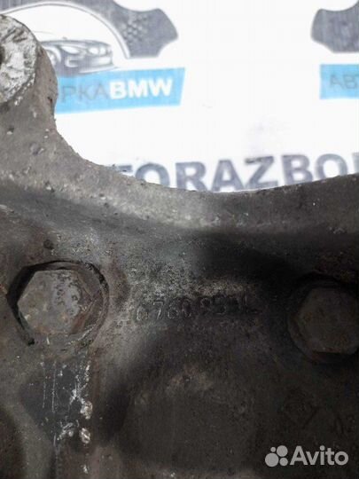 Кулак поворотный передний левый Bmw 5 E60 M57D30