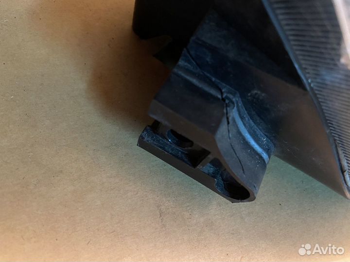 Фара правая toyota RAV4