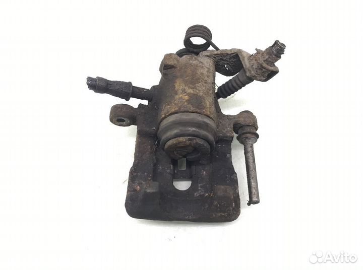 Суппорт задний правый Volkswagen Sharan 2.0 I 2001