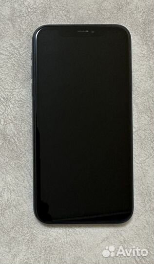 Телефон iPhone XR