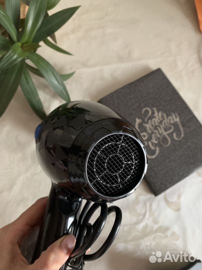 Фен для волос с насадками
