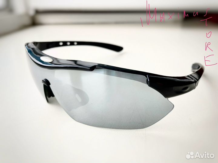 Спортивные очки зеркальные солнцезащитные