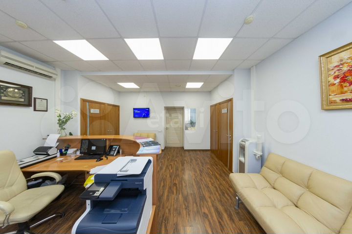 Здание, 966.7 м²