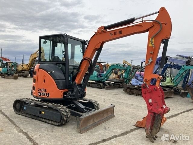Мини-экскаватор Hitachi ZX35U-3, 2015