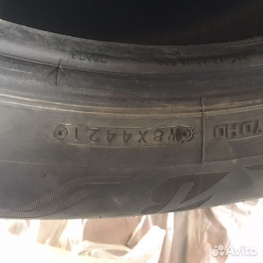 Bridgestone Alenza H/L 33 225/60 R18