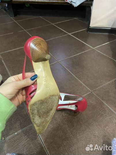 Туфли на каблуке