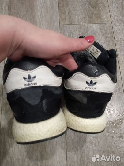 Кроссовки зимние