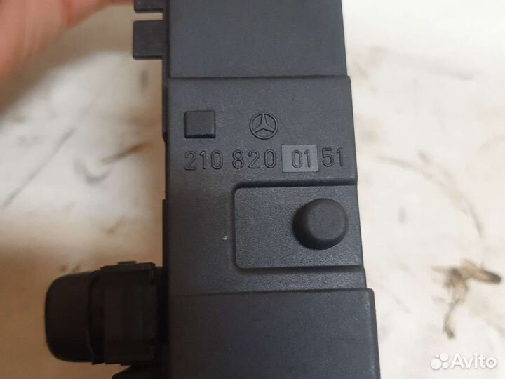 Блок кнопок обогрева сидений mercedes e w210
