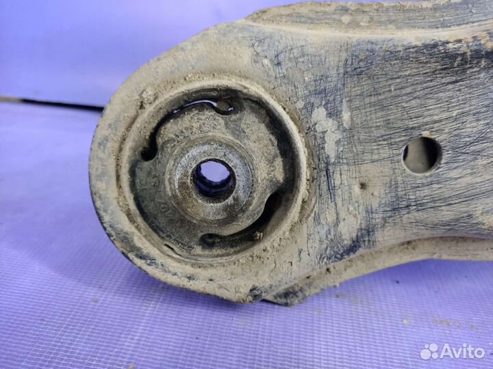 Рычаг левый Volkswagen Bora 1998-2005