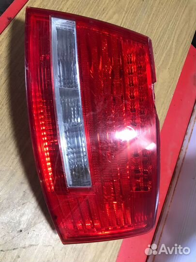 Фонарь задний правый на audi a6c6