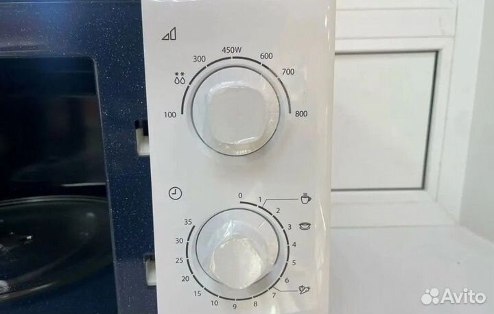 Микроволновая печь Samsung ME83KRW-2