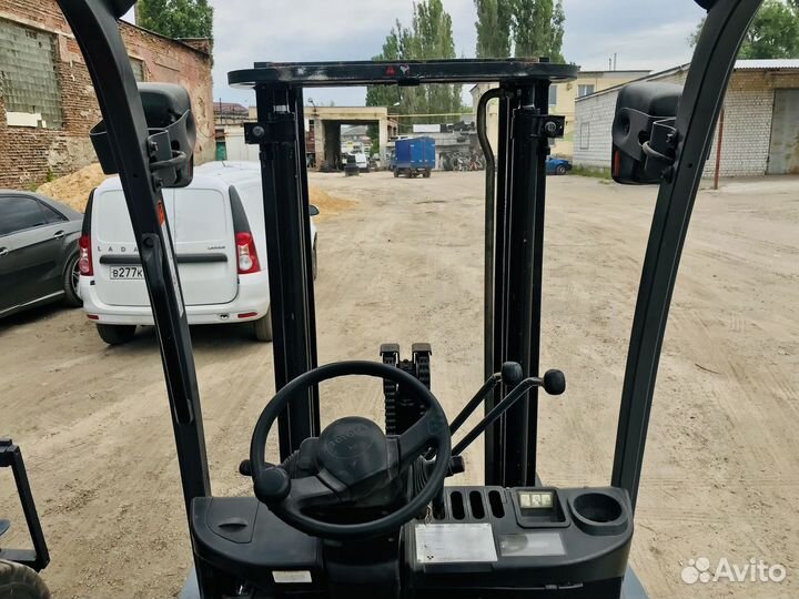 Вилочный погрузчик Toyota 62-8FD20, 2007