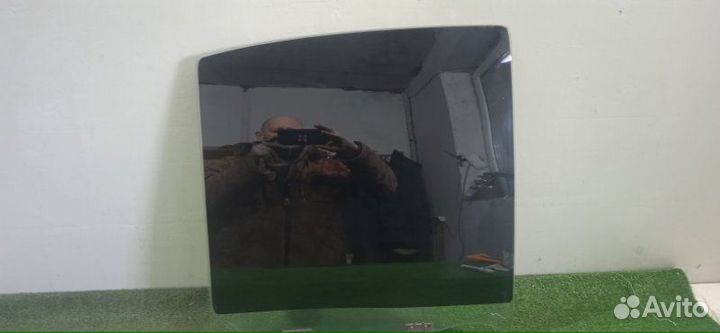 Стекло заднее правое Nissan Micra K12E CR12DE 2007