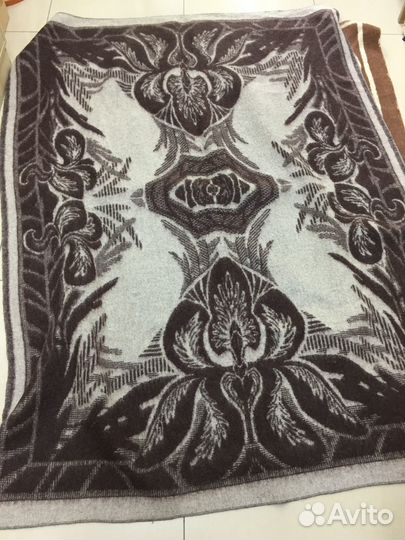Одеяло шерстяное