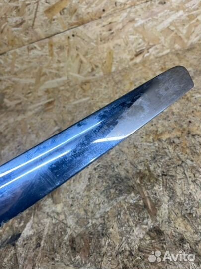 Молдинг капота Ford Focus 2 2010