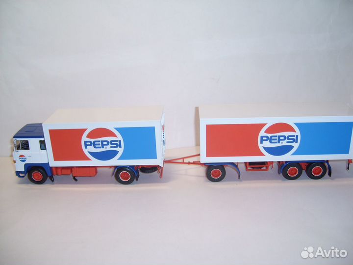 Модели иностранных грузовиком в масштабе 1/43