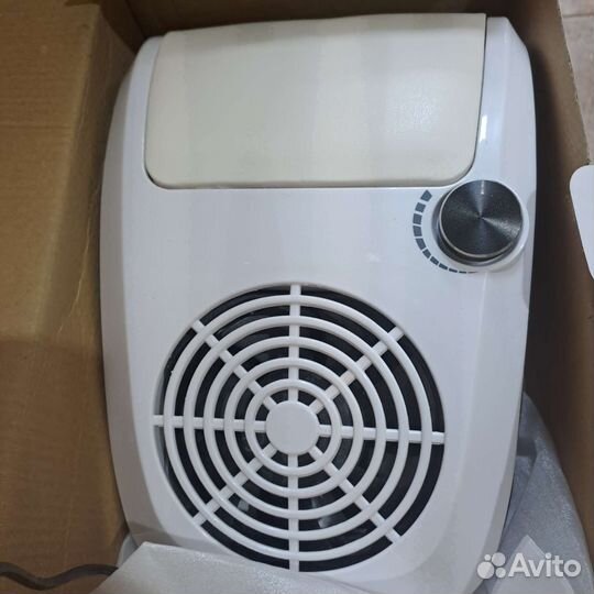 Вытяжка для маникюра новая