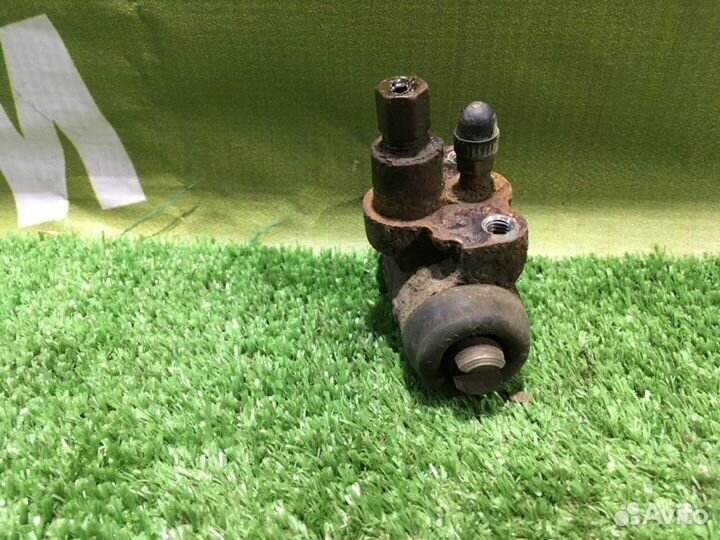 Цилиндр тормозной задний Nissan Tiida Latio SC11