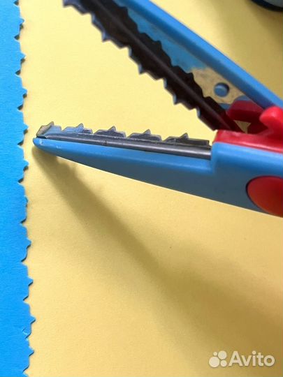 Ножницы и фигурный дырокол для скрапбукинга