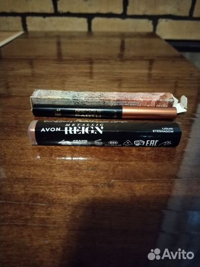 Карандаш тени для век