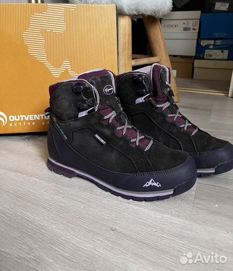 Ботинки женские