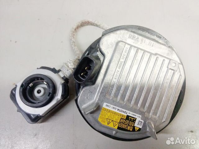 Как снять блоки розжига ксенона Блок розжиги ксенона toyota camry V55 8596722080 3 купить в Москве Авито
