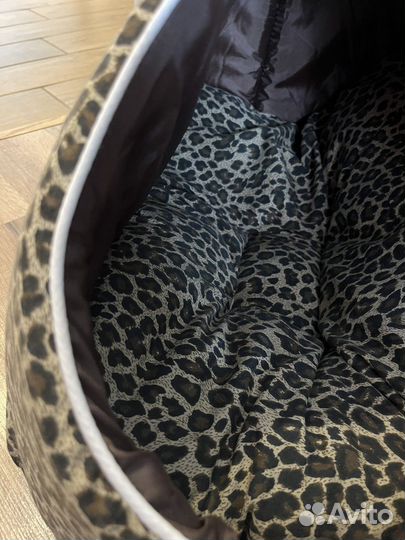 Лежанка для кошек (для маленьких собак)